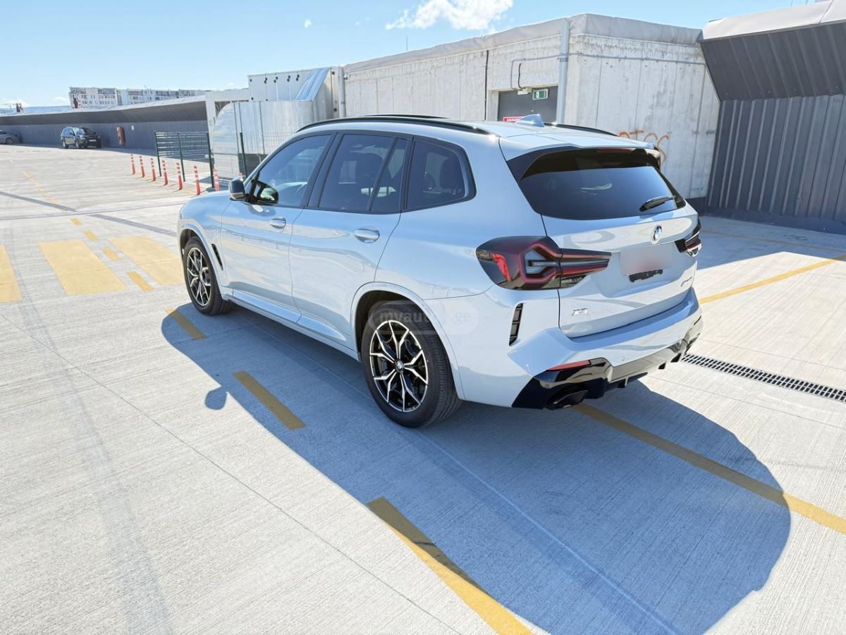 BMW M40i 4dr All Wheel Drive Sport — миниатюра 5