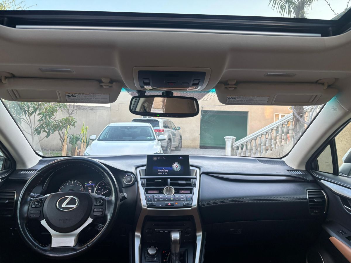 Lexus NX 200 - фото 12