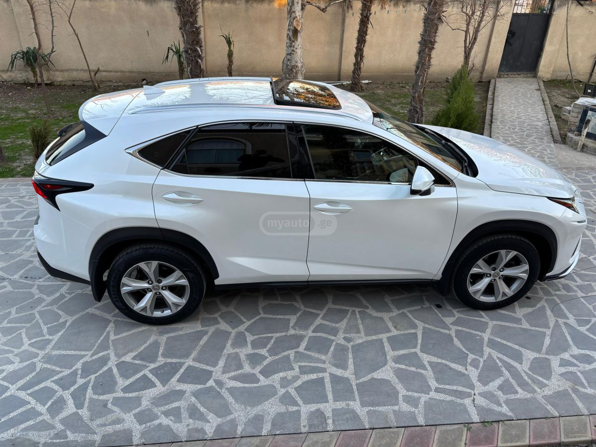 Lexus NX 200 - фото 14