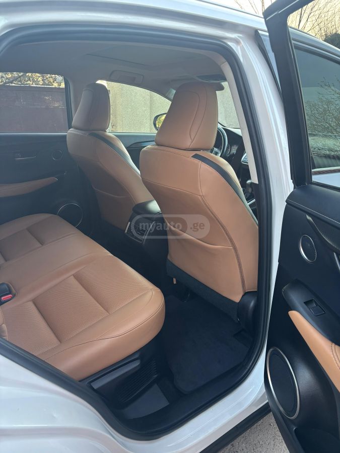 Lexus NX 200 - фото 9