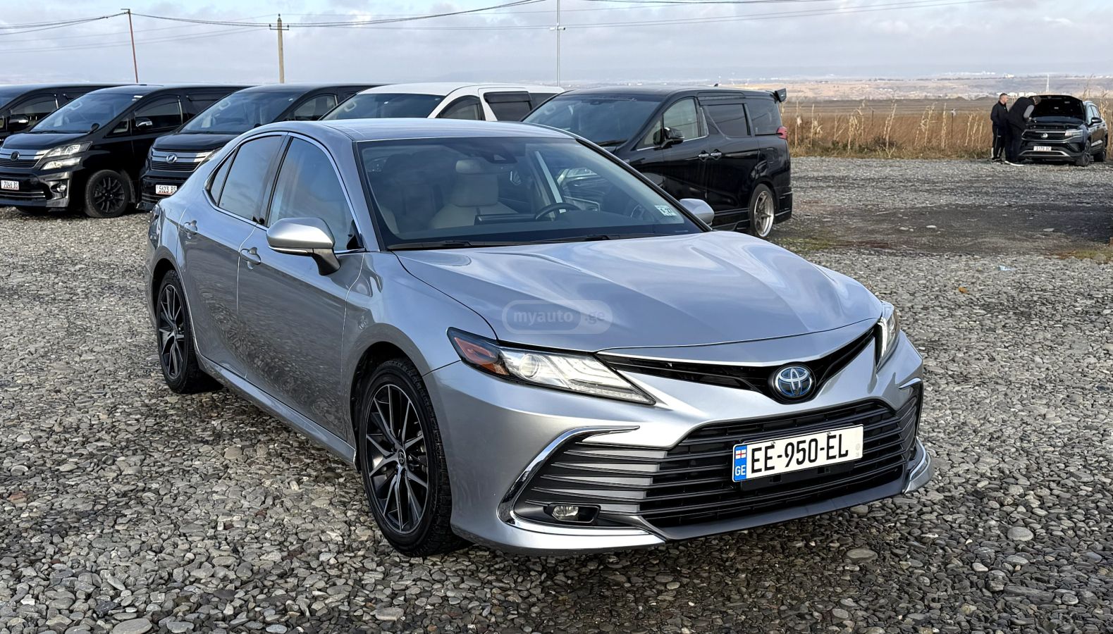 Toyota Camry - фото 3