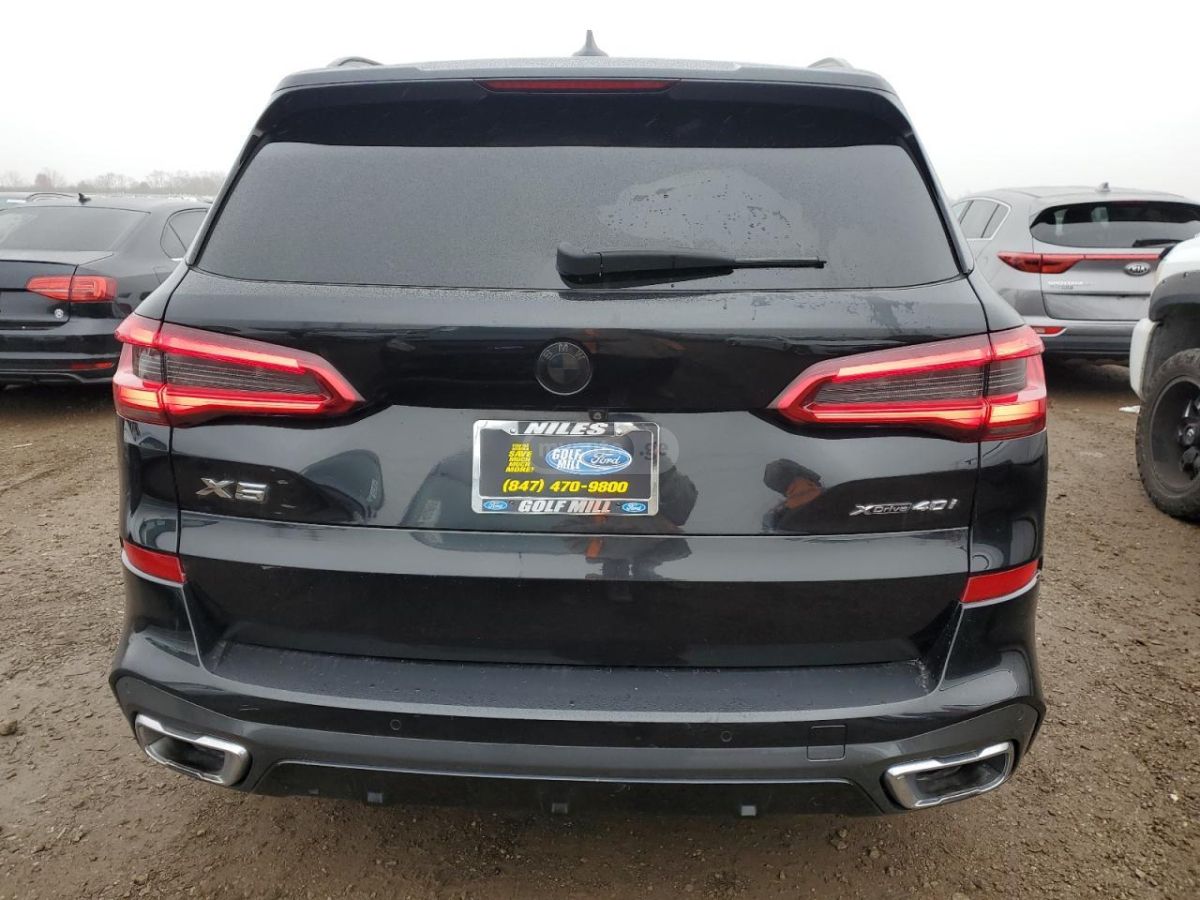 BMW X5 - фото 11