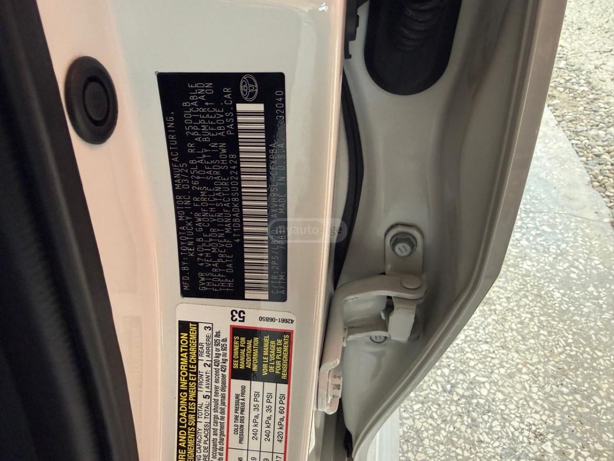 Toyota Camry - фото 12