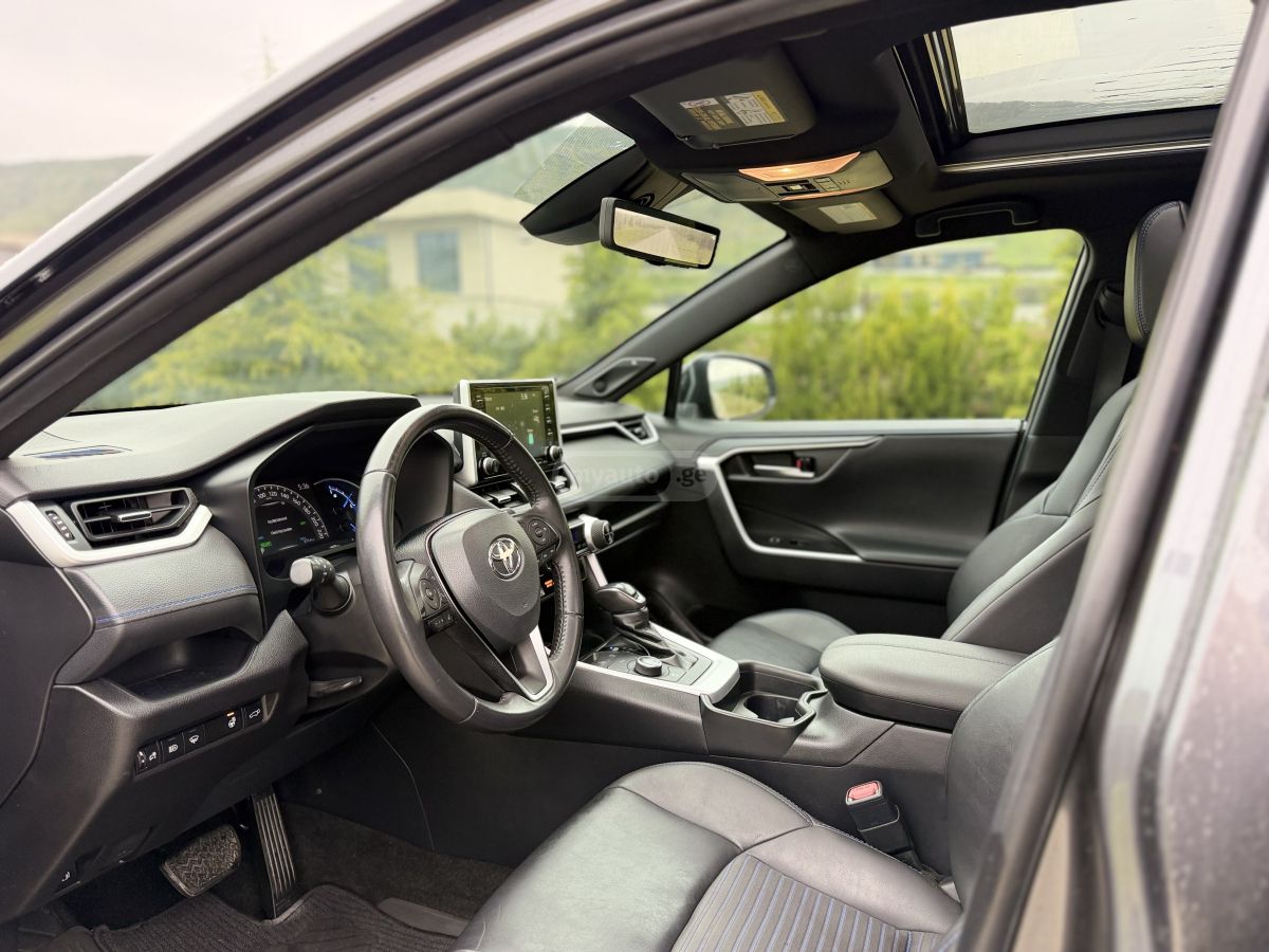 Toyota Rav 4 - фото 10