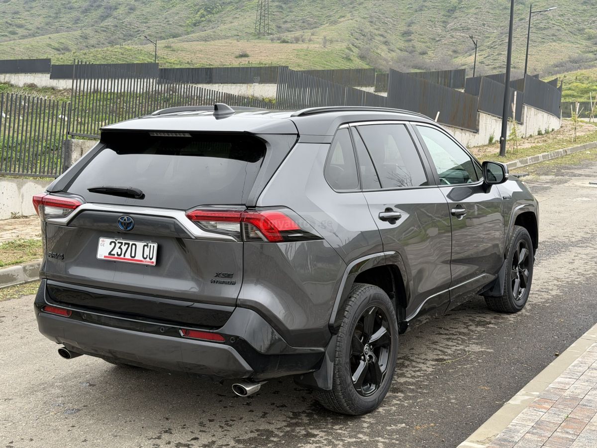 Toyota Rav 4 - фото 2