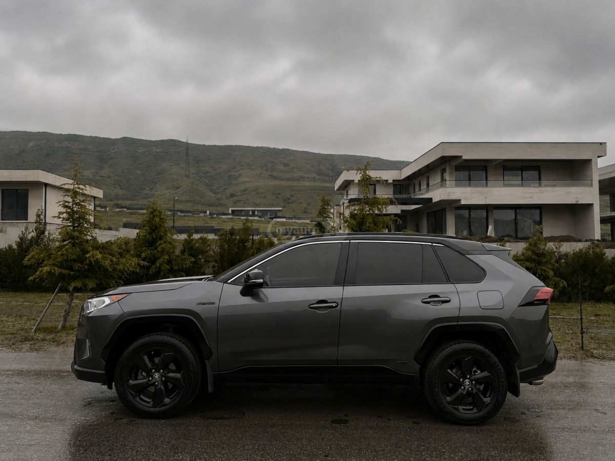 Toyota Rav 4 - фото 6
