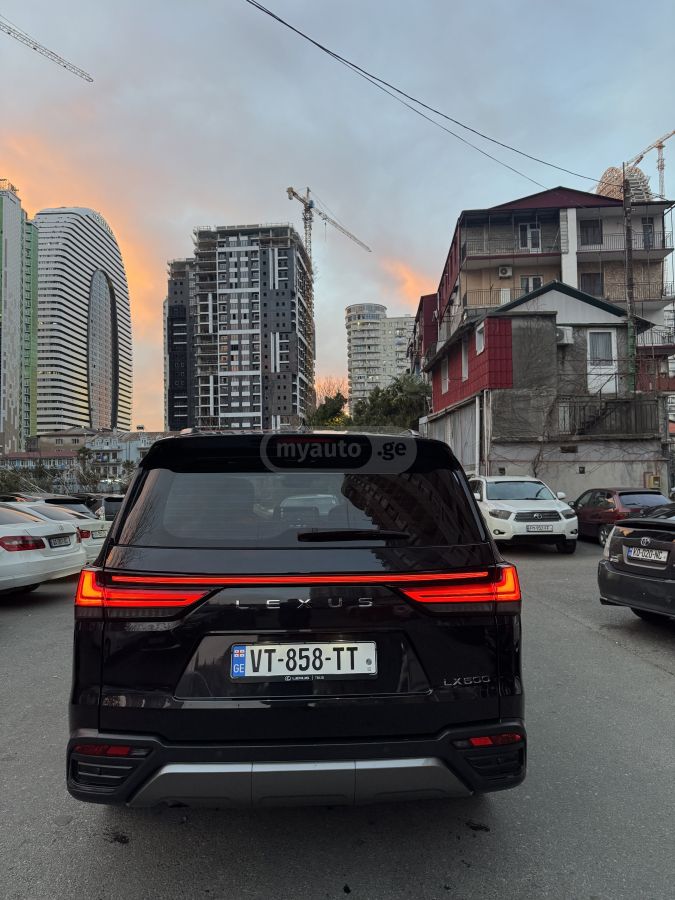 Lexus Luxury 4dr 4x4 Automatic — миниатюра 4