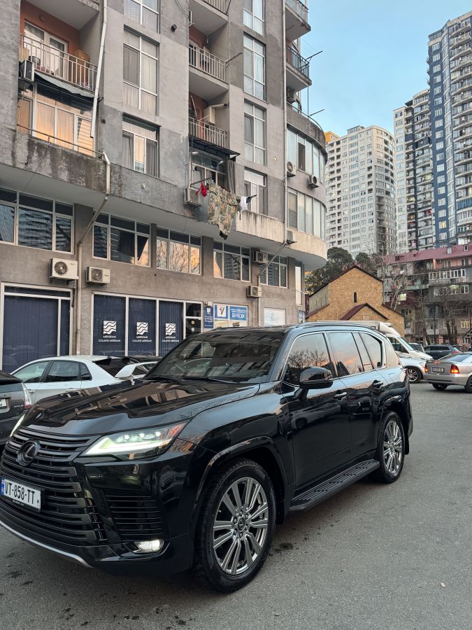 Lexus Luxury 4dr 4x4 Automatic — миниатюра 6