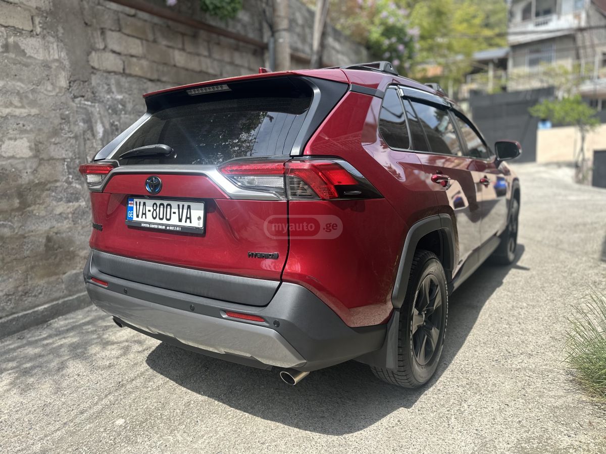 Toyota Rav 4 - фото 3