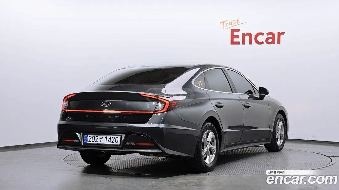 Hyundai Sonata - фото 2