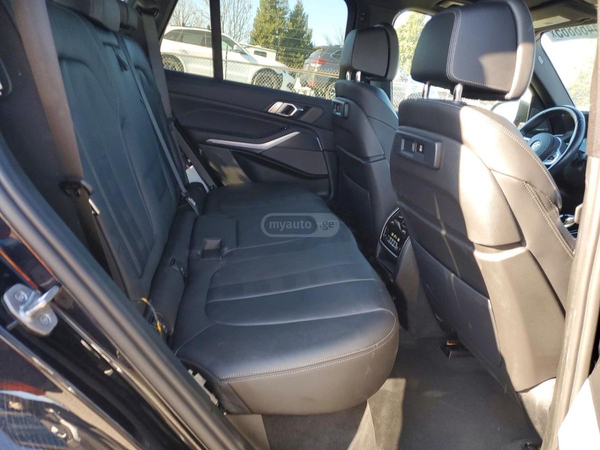 BMW X5 - фото 11