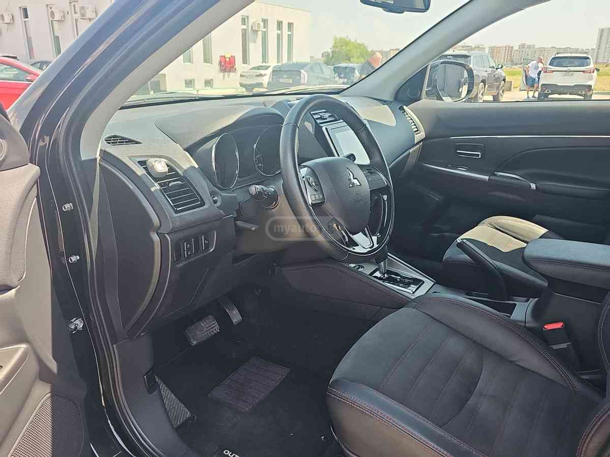 Mitsubishi Mitsubishi Outlander — миниатюра 9