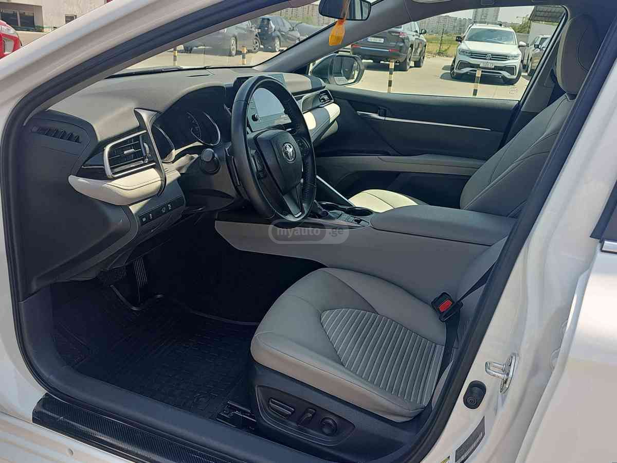 Toyota Toyota Camry — миниатюра 9