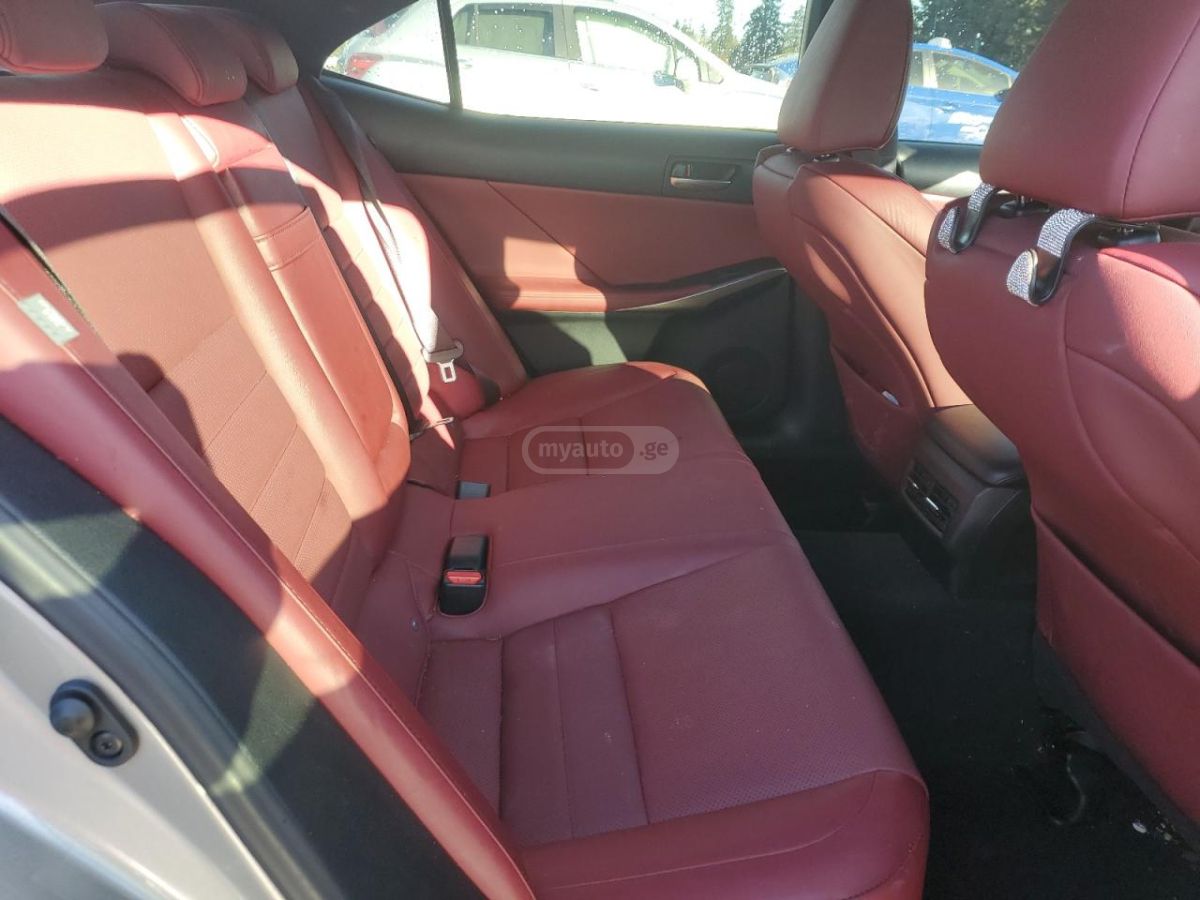 Lexus Base 4dr Rear-Wheel Drive Seda — миниатюра 7