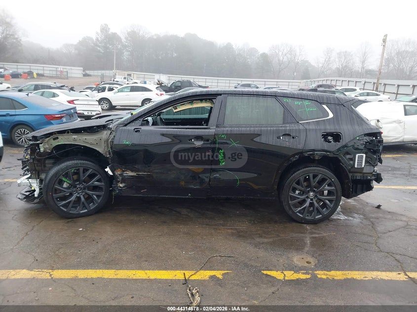 Toyota Crown 2025 — миниатюра 13