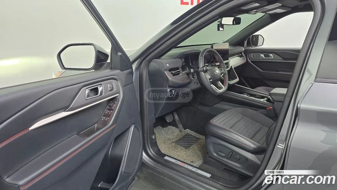 Ford Explorer 2025 — миниатюра 10