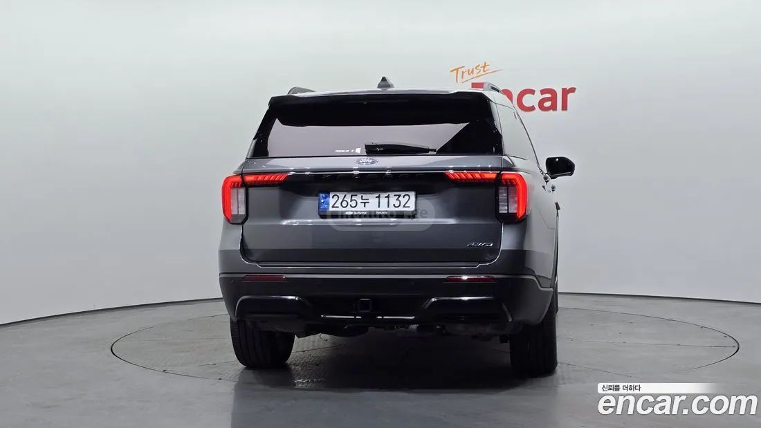 Ford Explorer 2025 — миниатюра 4