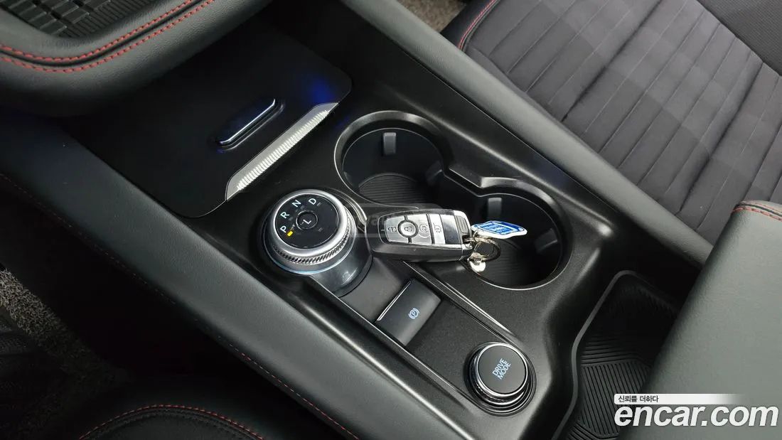 Ford Explorer 2025 — миниатюра 9