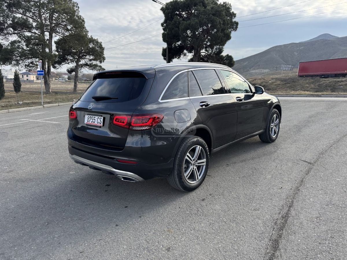 Mercedes-Benz Base GLC 300 4dr 4x2 Automatic — миниатюра 3