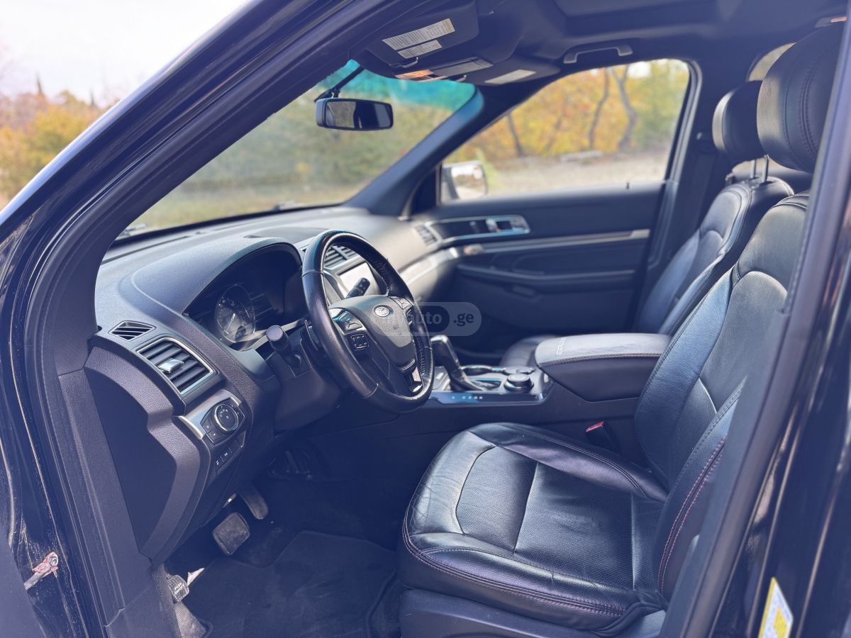 Ford Explorer - фото 10
