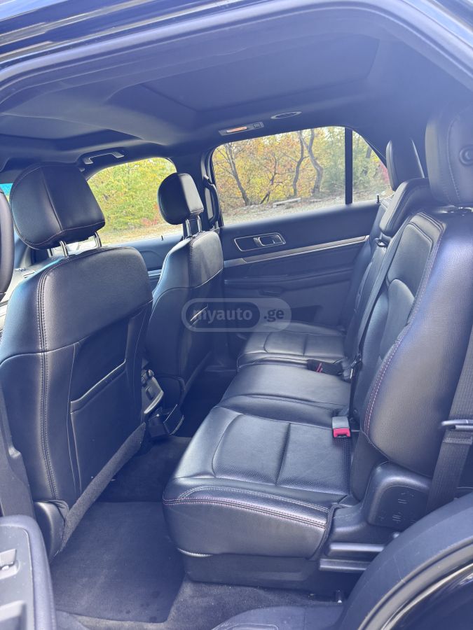 Ford Explorer - фото 15
