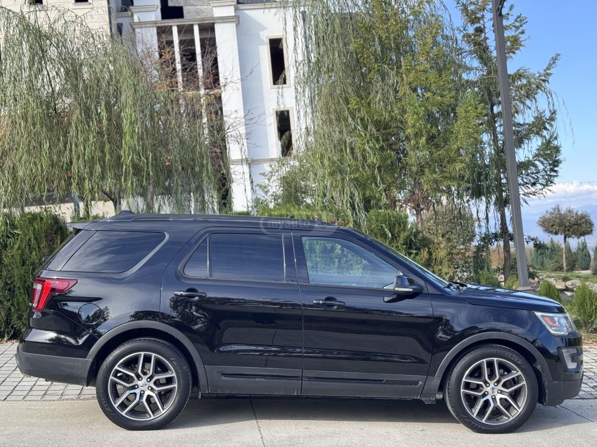 Ford Explorer - фото 4