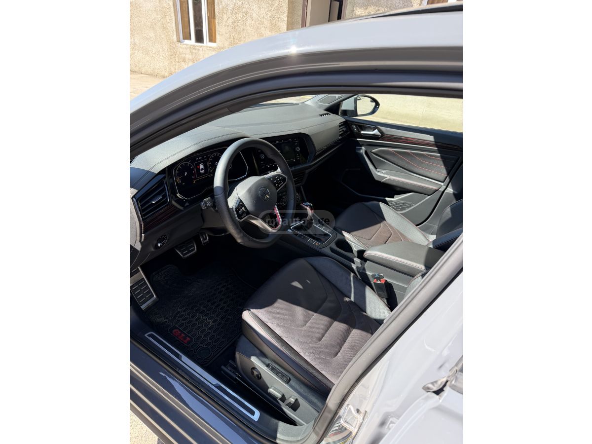 Volkswagen Jetta - фото 7