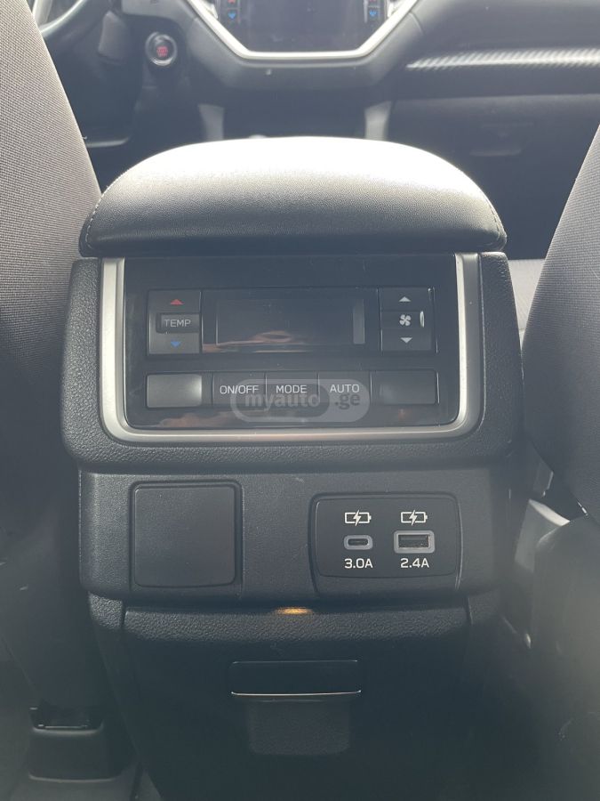 Subaru Premium All-Wheel Drive CVT — миниатюра 14