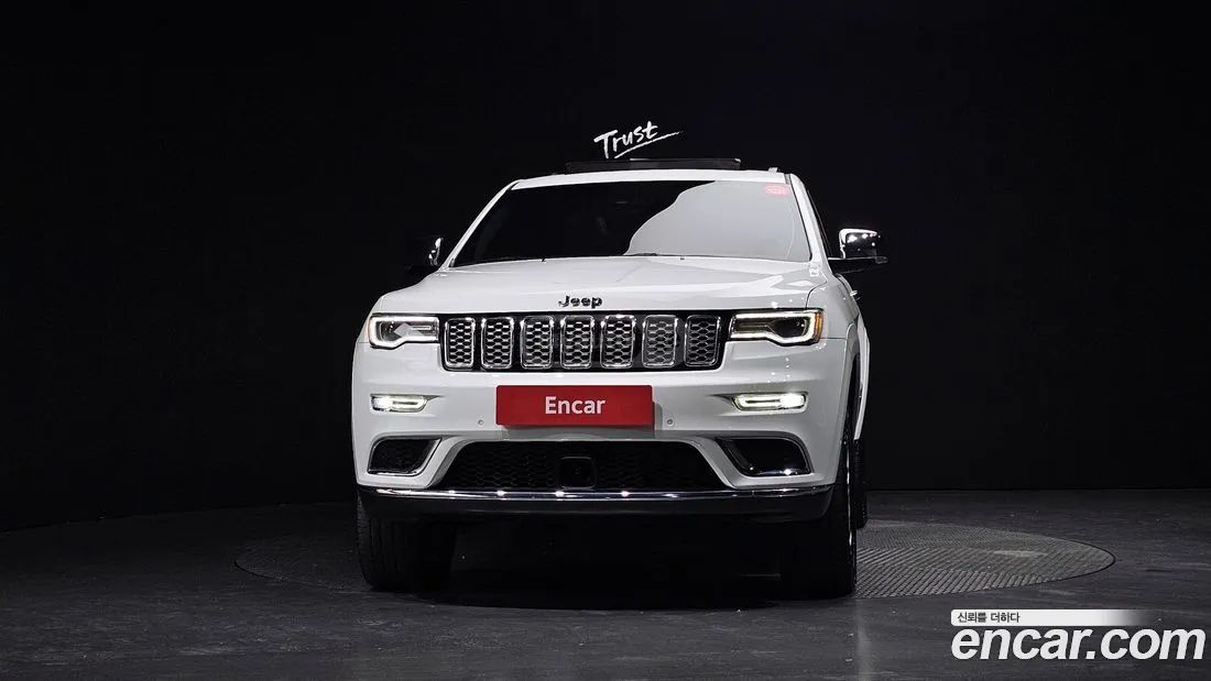 Jeep Grand Cherokee - фото 3