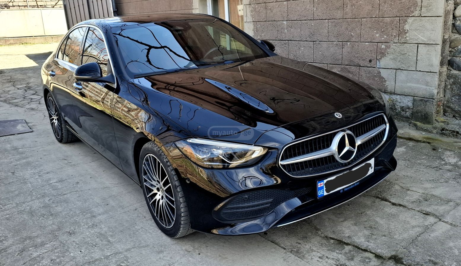 Mercedes-Benz C 300 - фото 1