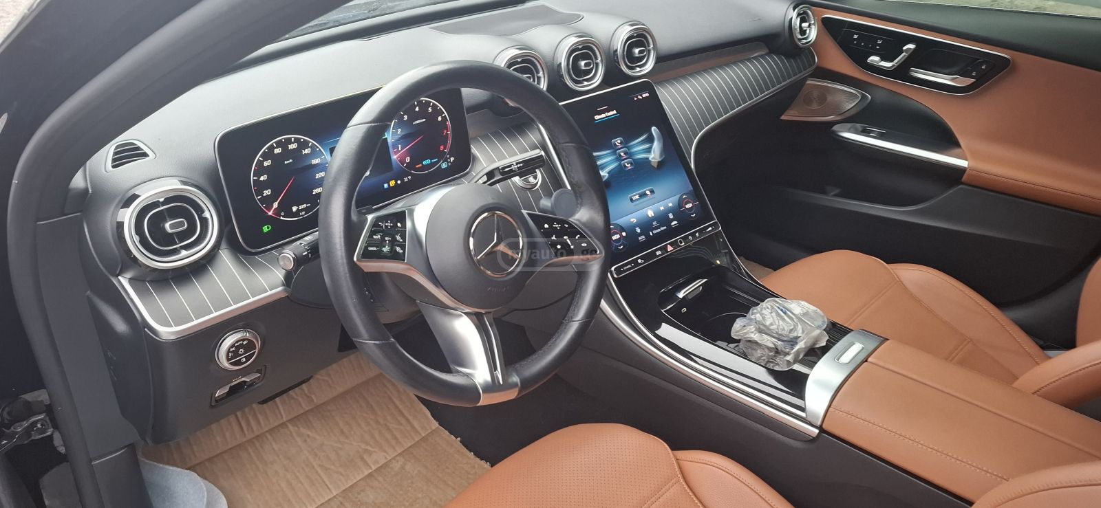 Mercedes-Benz C 300 - фото 12