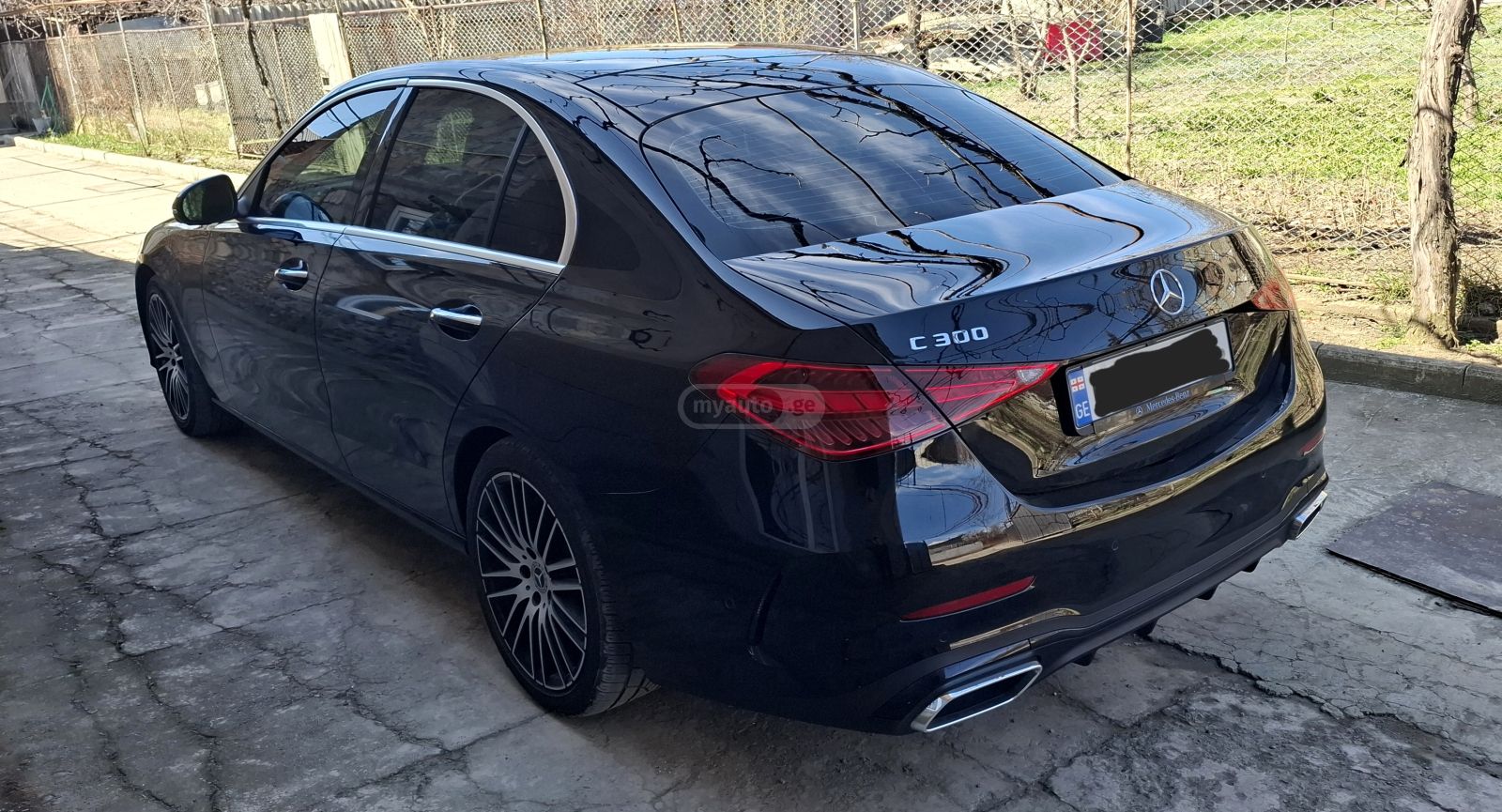 Mercedes-Benz C 300 - фото 6