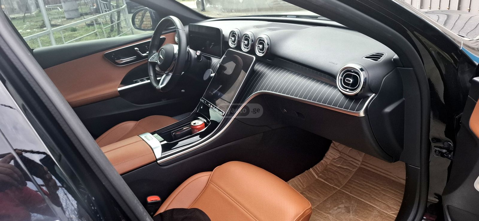 Mercedes-Benz C 300 - фото 7