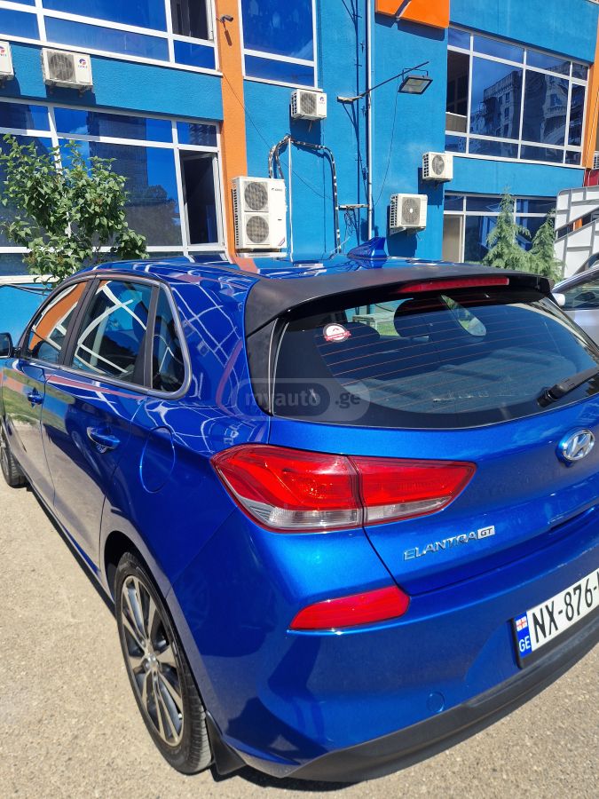 Hyundai Elantra GT - фото 6