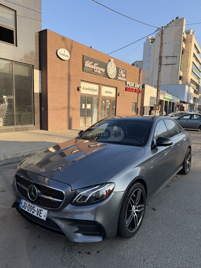 Mercedes-Benz E53 AMG - фото 1