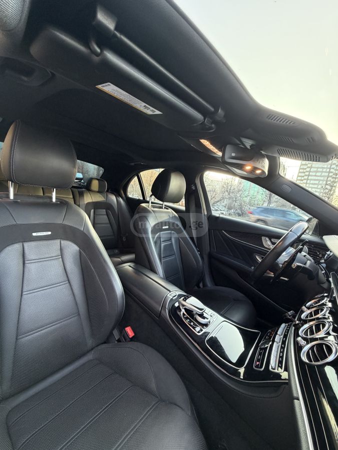 Mercedes-Benz E53 AMG - фото 6