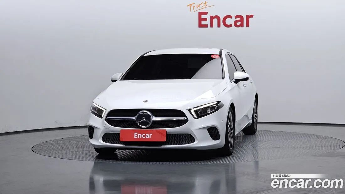 Mercedes-Benz A 45 AMG 2021 — миниатюра 3
