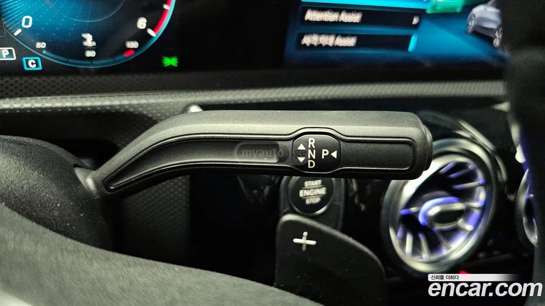 Mercedes-Benz A 45 AMG 2021 — миниатюра 9