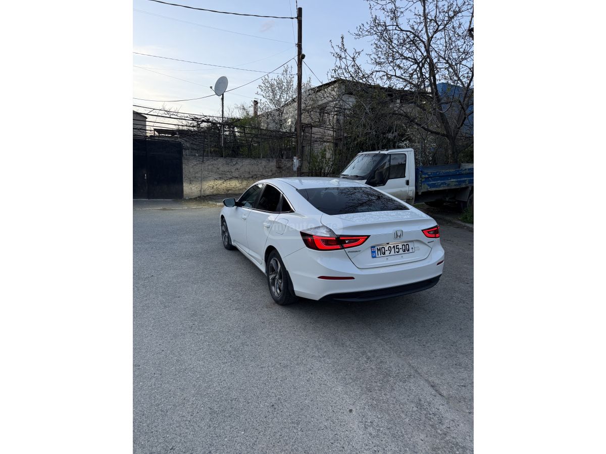 Honda Insight - фото 4