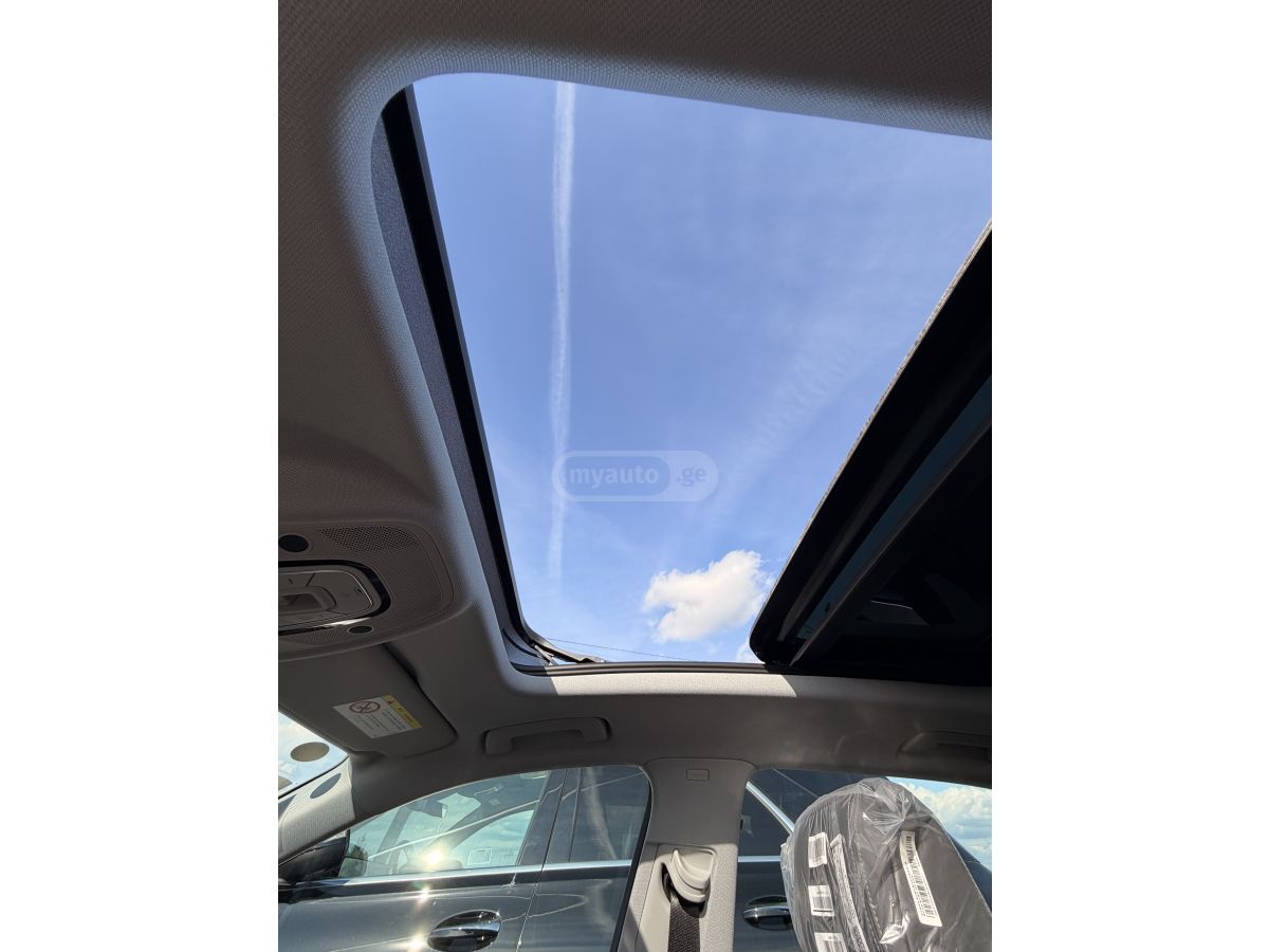 Audi A4 - фото 6