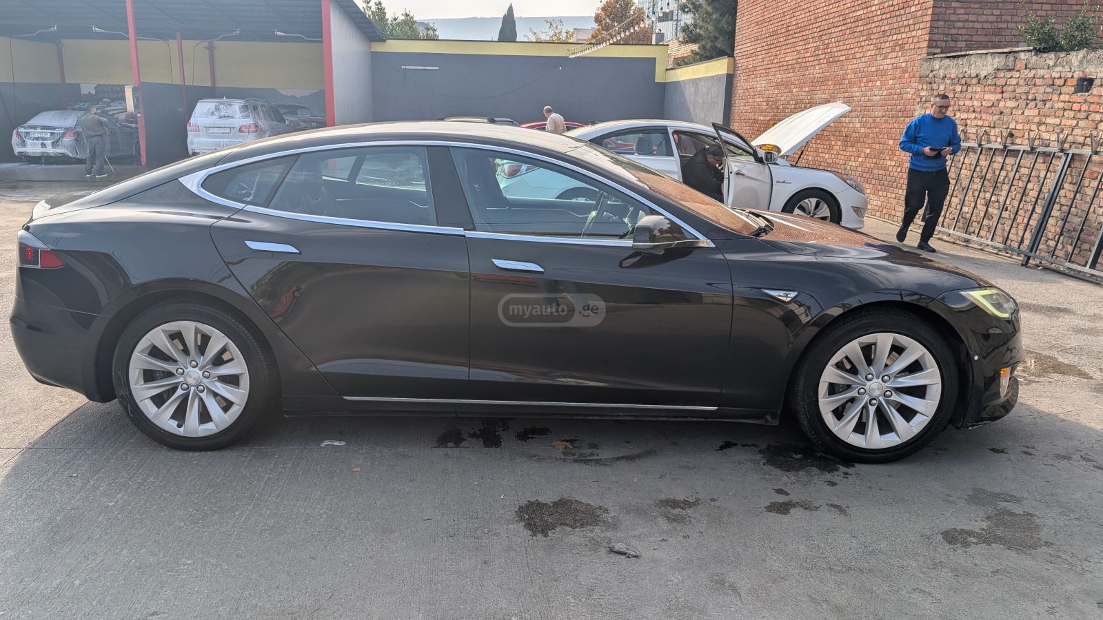 Tesla Model S - фото 3