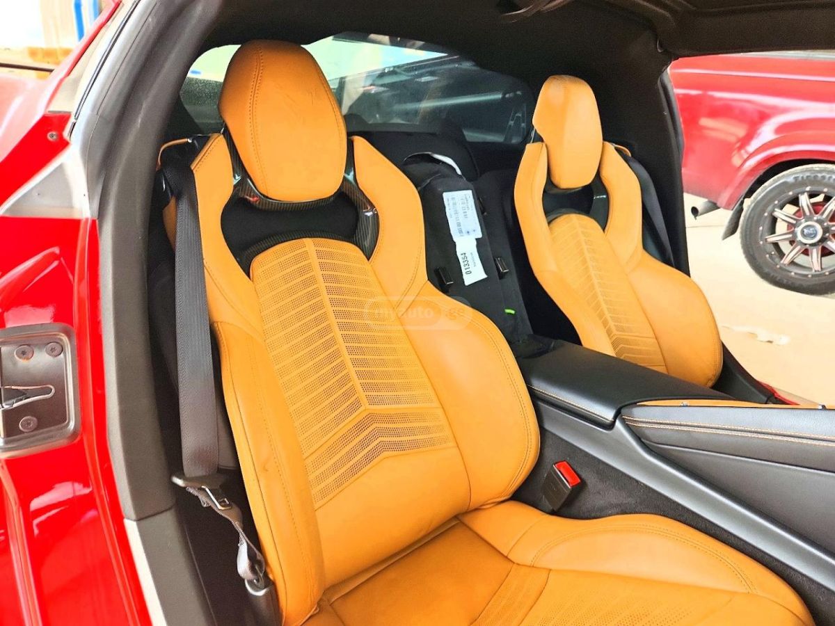 Chevrolet Corvette 2023 — миниатюра 10