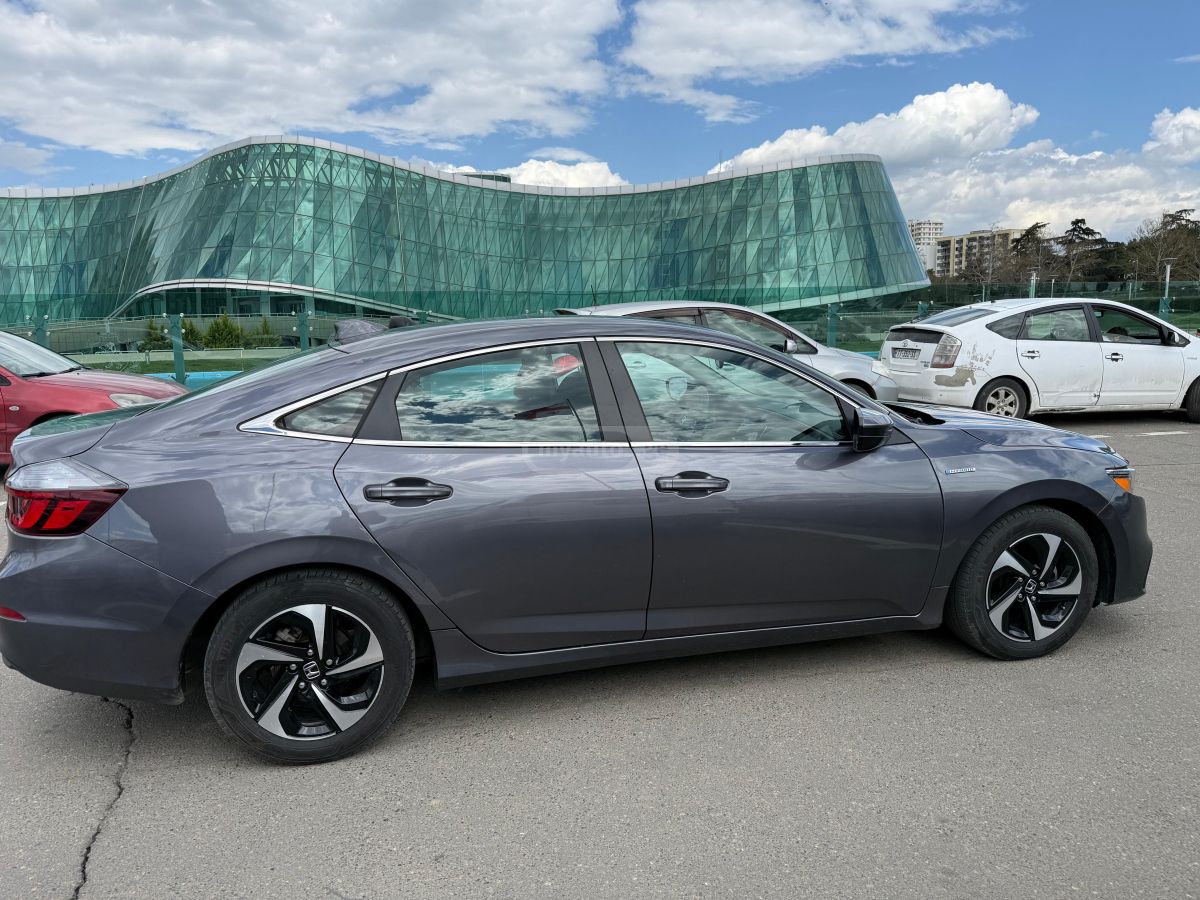 Honda Insight - фото 7