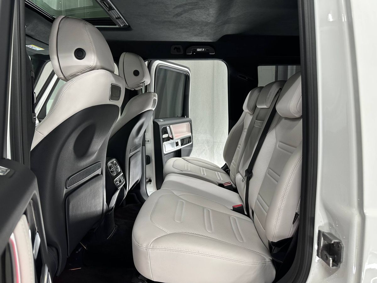 Mercedes-Benz G 400 2023 — миниатюра 11
