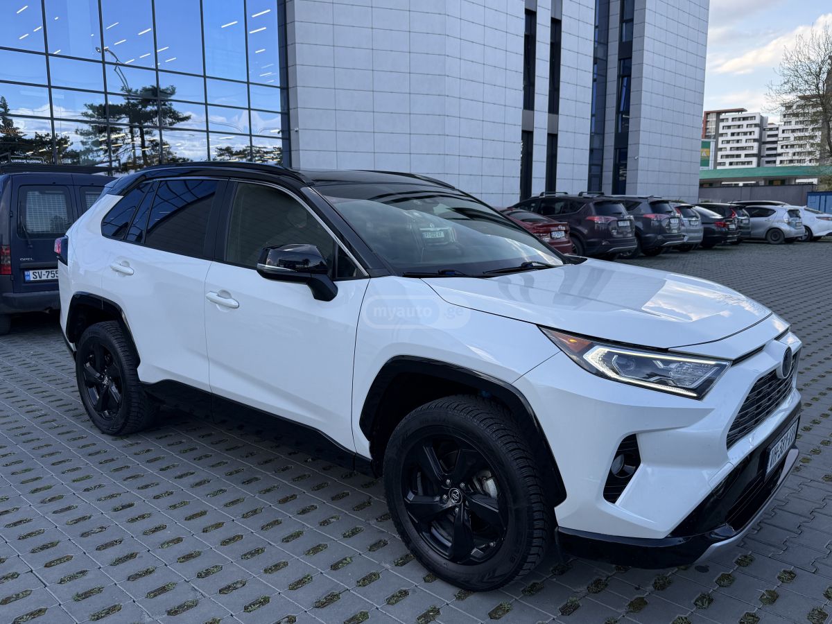 Toyota RAV 4 - фото 12