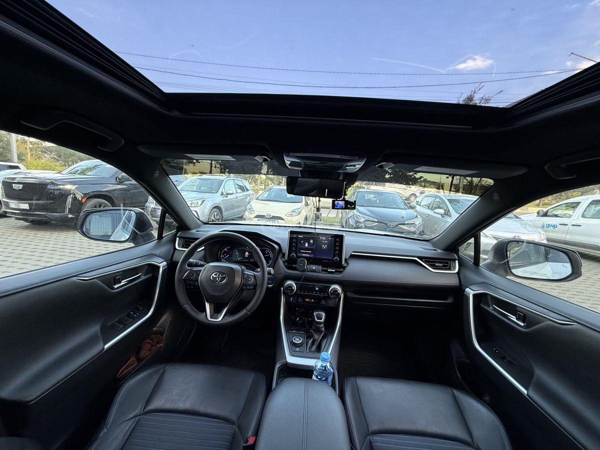 Toyota RAV 4 - фото 6