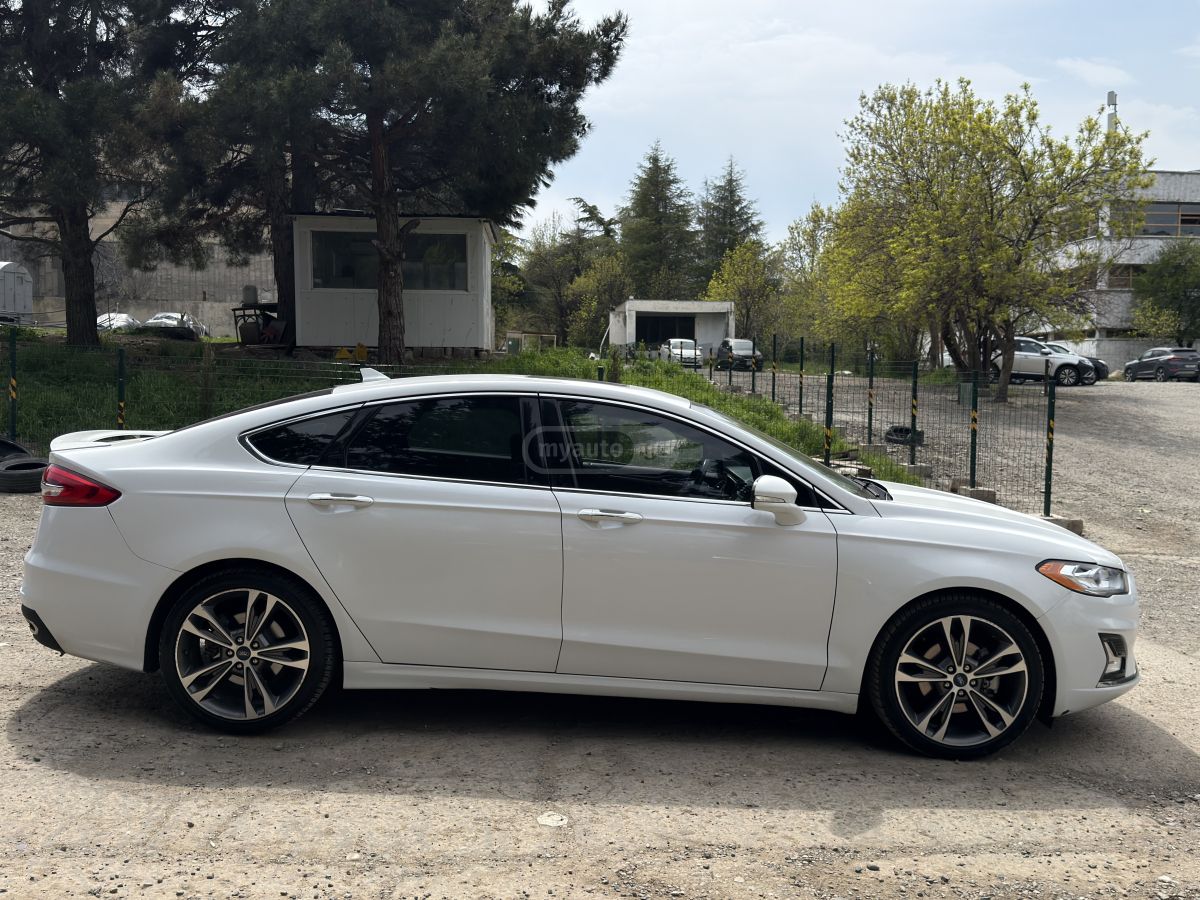 Ford Fusion - фото 3