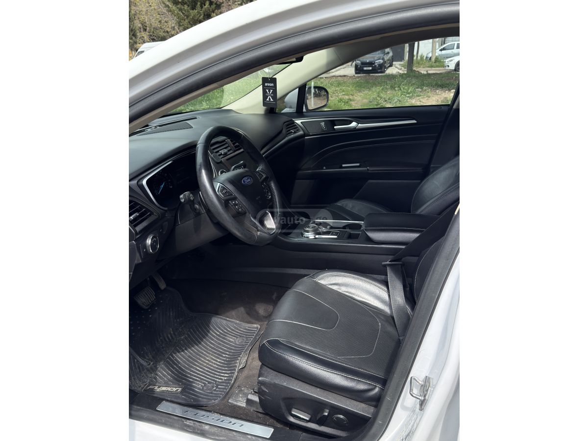 Ford Fusion - фото 6