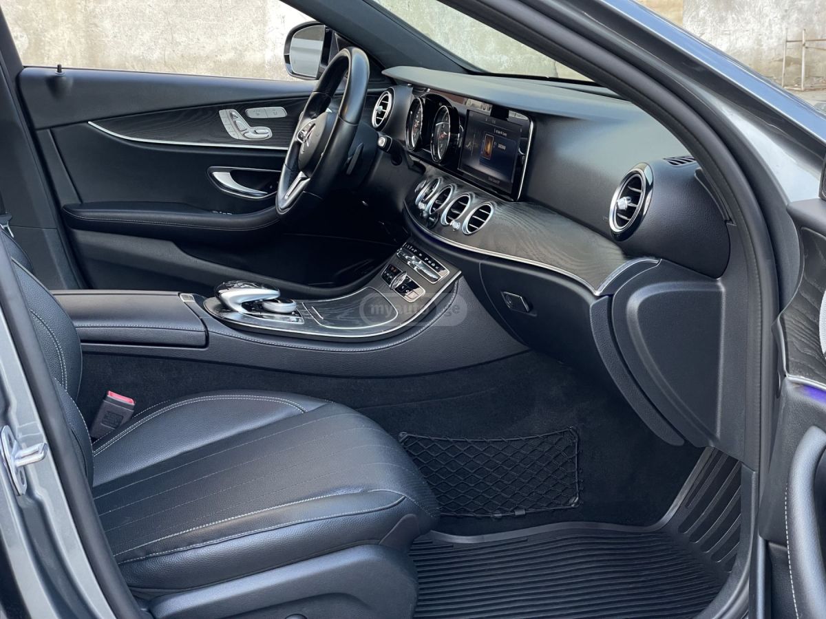 Mercedes-Benz E 300 - фото 2