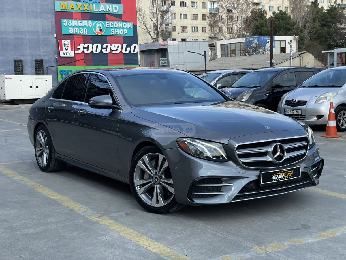 Mercedes-Benz E 300 - фото 3